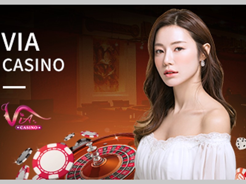 Casino trực tiếp với người chia bài thật tại rrr88